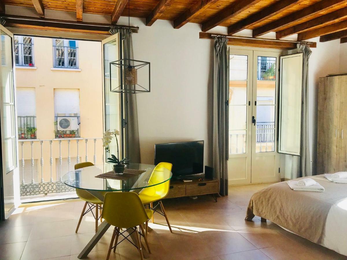 Homely Malaga Loft Gaona Centro المظهر الخارجي الصورة